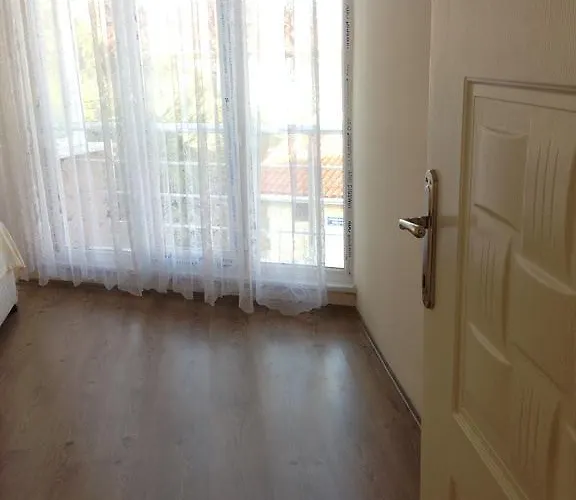 King Korkmaz Проживание в семье Эджеабат