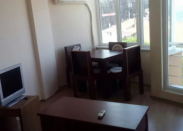 Проживание в семье King Korkmaz *