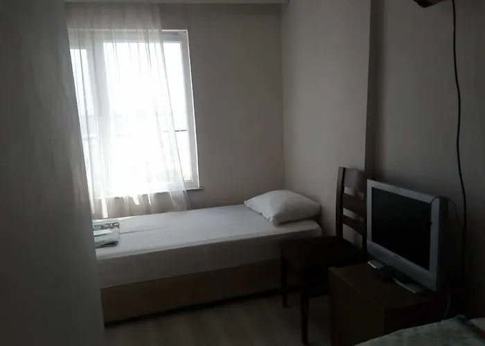 King Korkmaz Проживание в семье Эджеабат